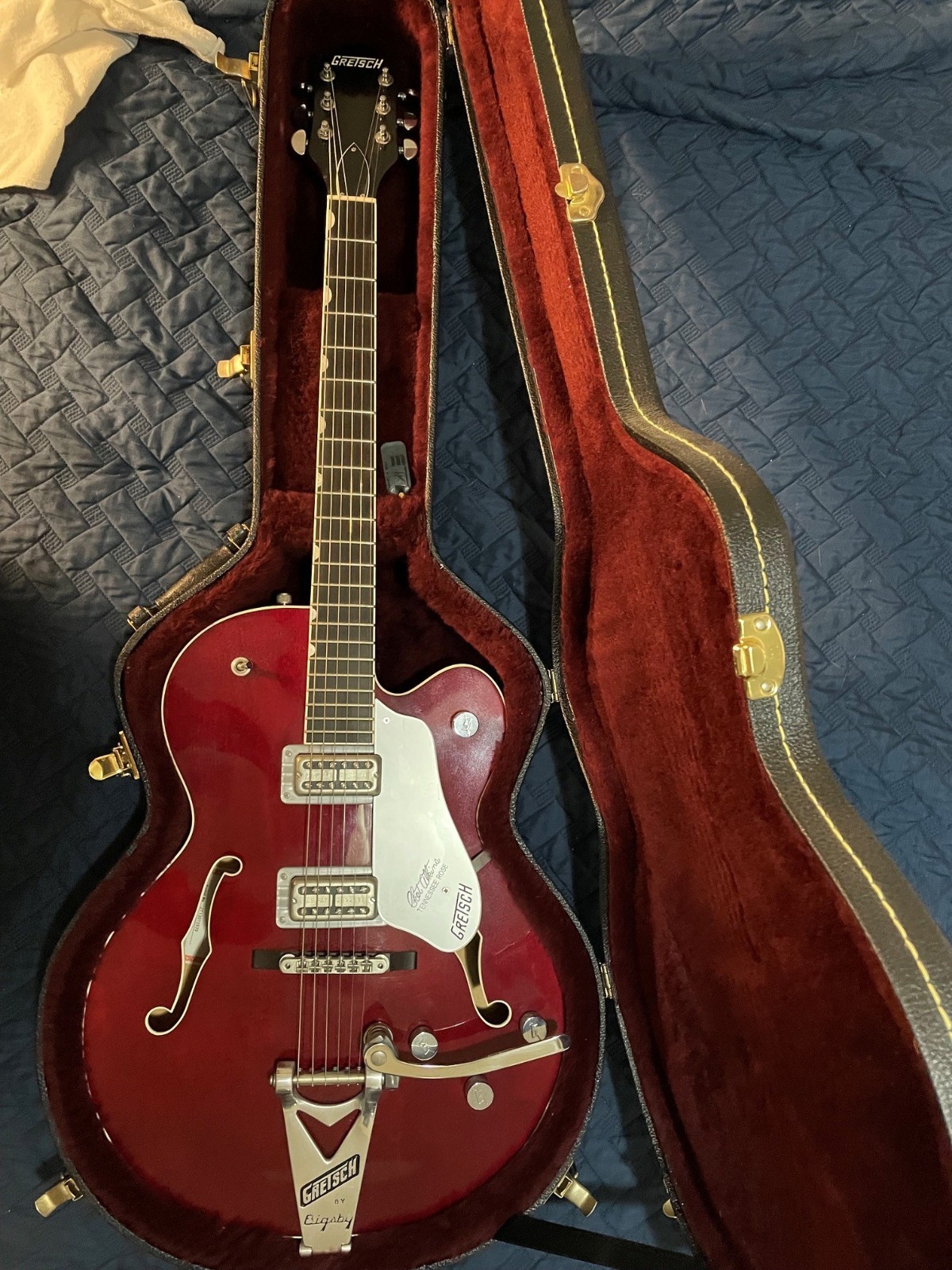 Gretsch G6119 Chet Atkins Tennessee Rose Electric Guitar