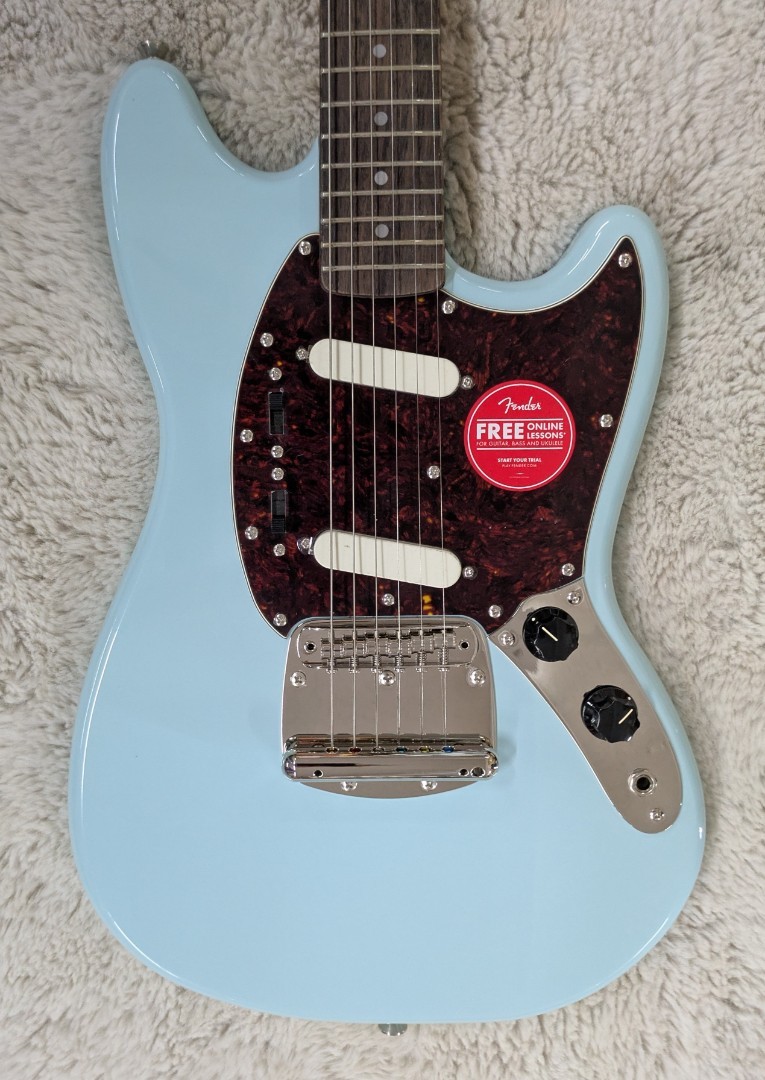 Fender Squier Classic Vibe Series ’60s Mustang, Laurel Fingerboard, Sonic Blue