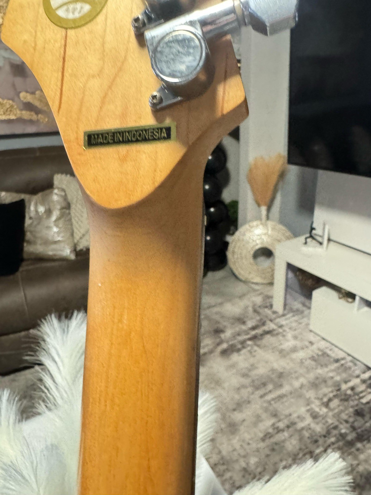 Silvertone SS11 Electric Guitar
