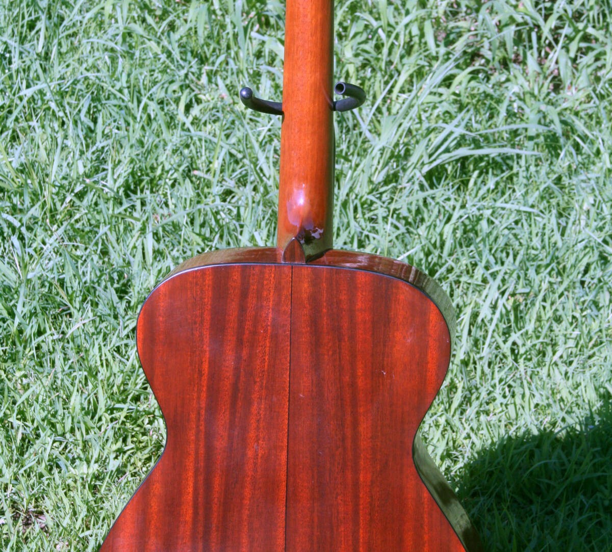 Kasuga F311 (F-15) OOO size acoustic guitar made in 1972 made in Japan