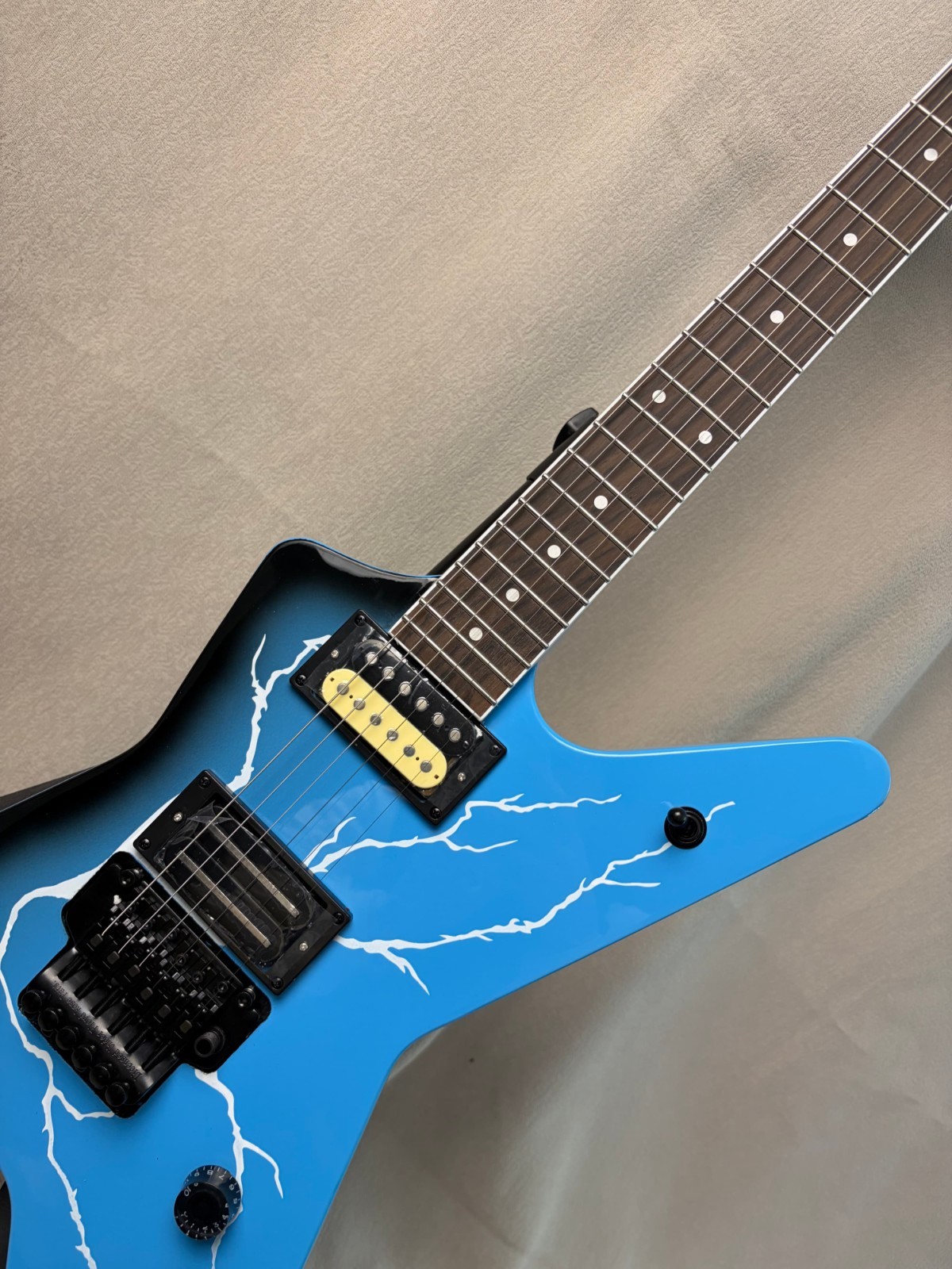 Dimebag Darrel ML Electric Guitar Floydrose vibrato Blue Lightning Veneer