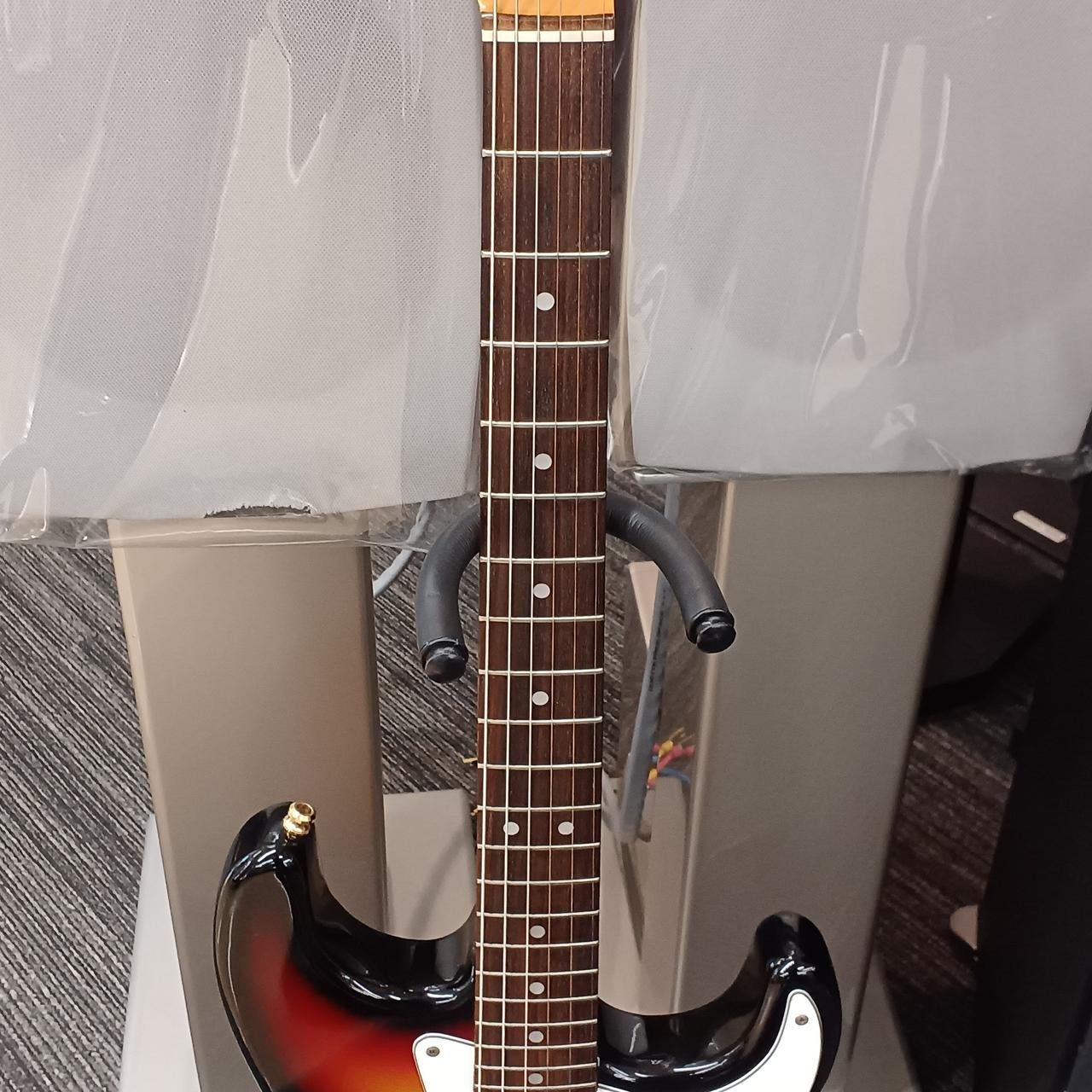 [Tokai] Springy Sound ST-42 3 Tone Sunburst Made in Japan ST Type E.Guitar Used