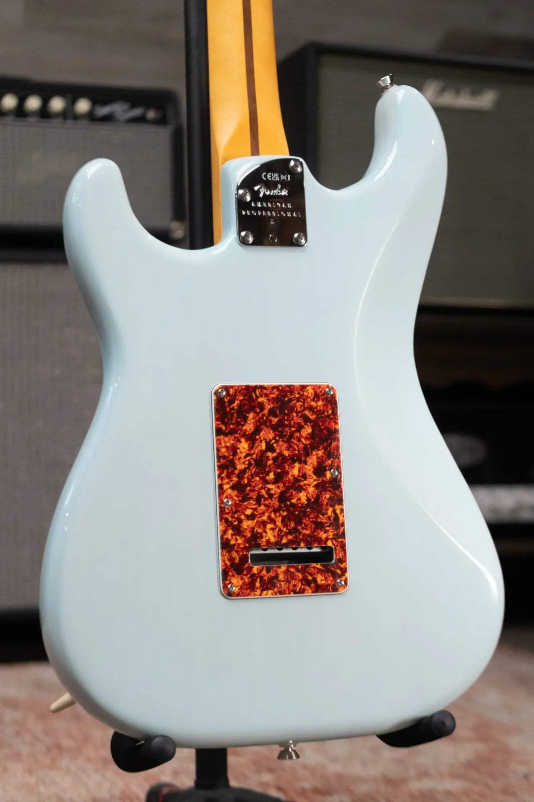 Fender American Professional II Stratocaster Thinline – Transparent Daphne Blue