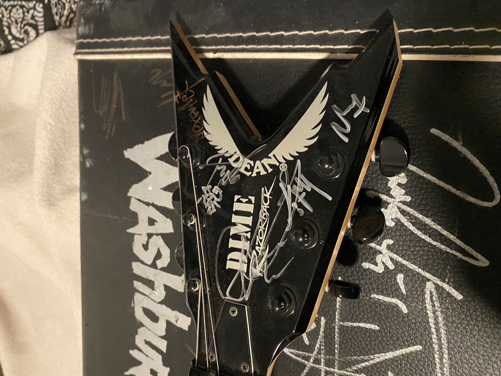 Dean Dimebag Razorback Electric Guitar signed by many 24 metal artists