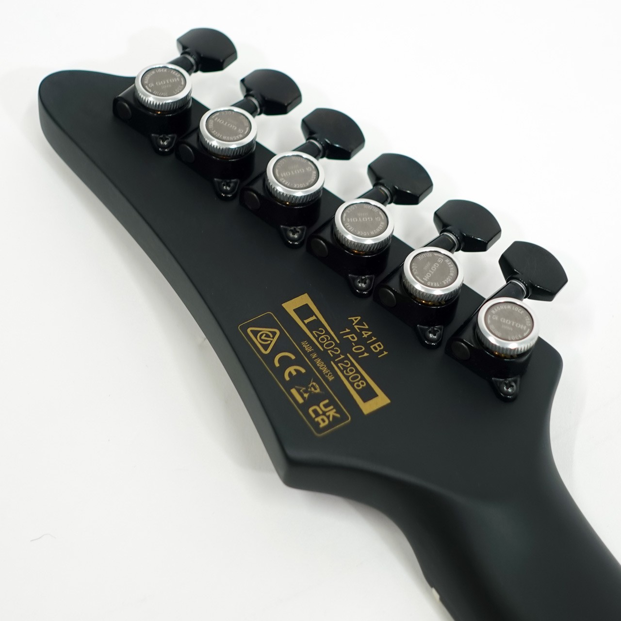 Ibanez AZ41B1 BKF : Black Flat