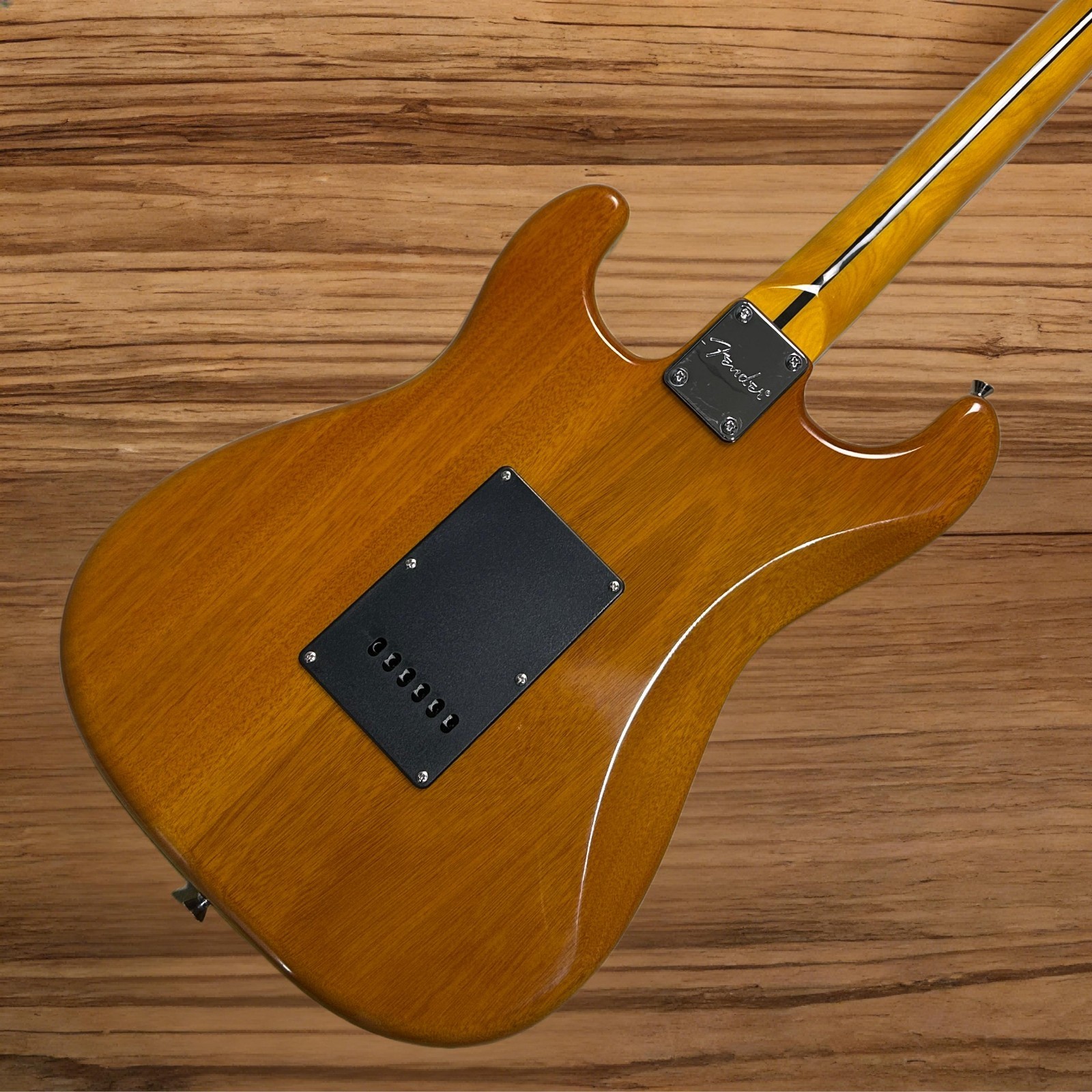 ST Electric Guitar Mahogany Body Maple Fretboard Transparent Yellow Color