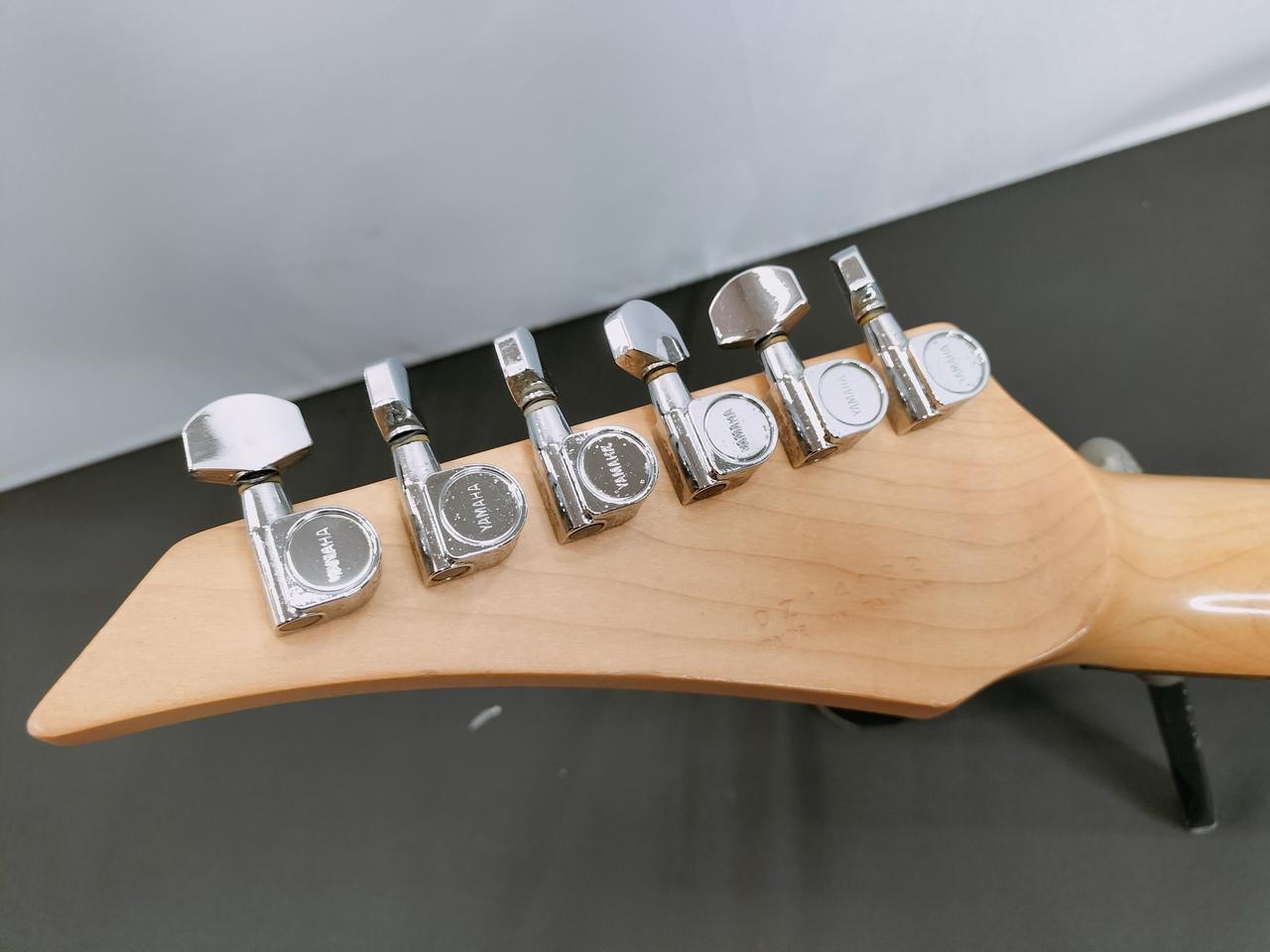 YAMAHA RGX211 Electric Guitar