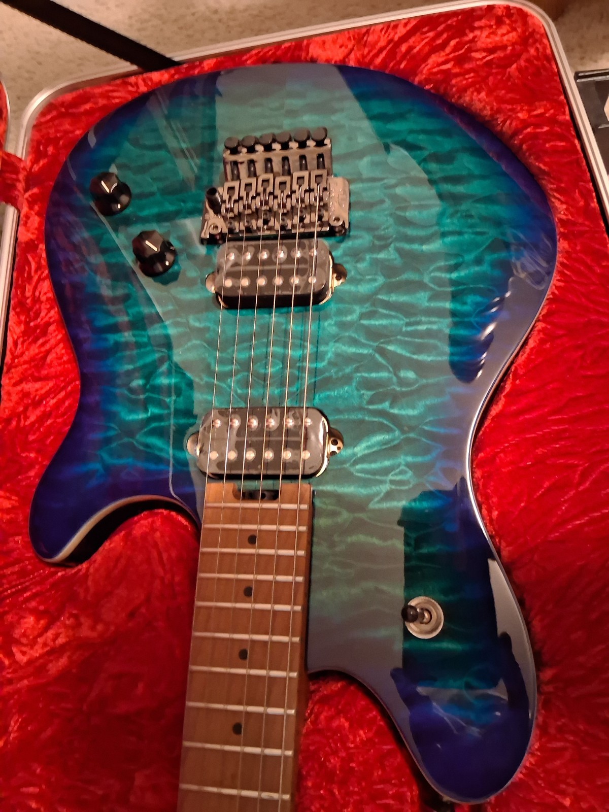 EVH Wolfgang Standard Clorine Burst QM Guitar W/ Hard Case