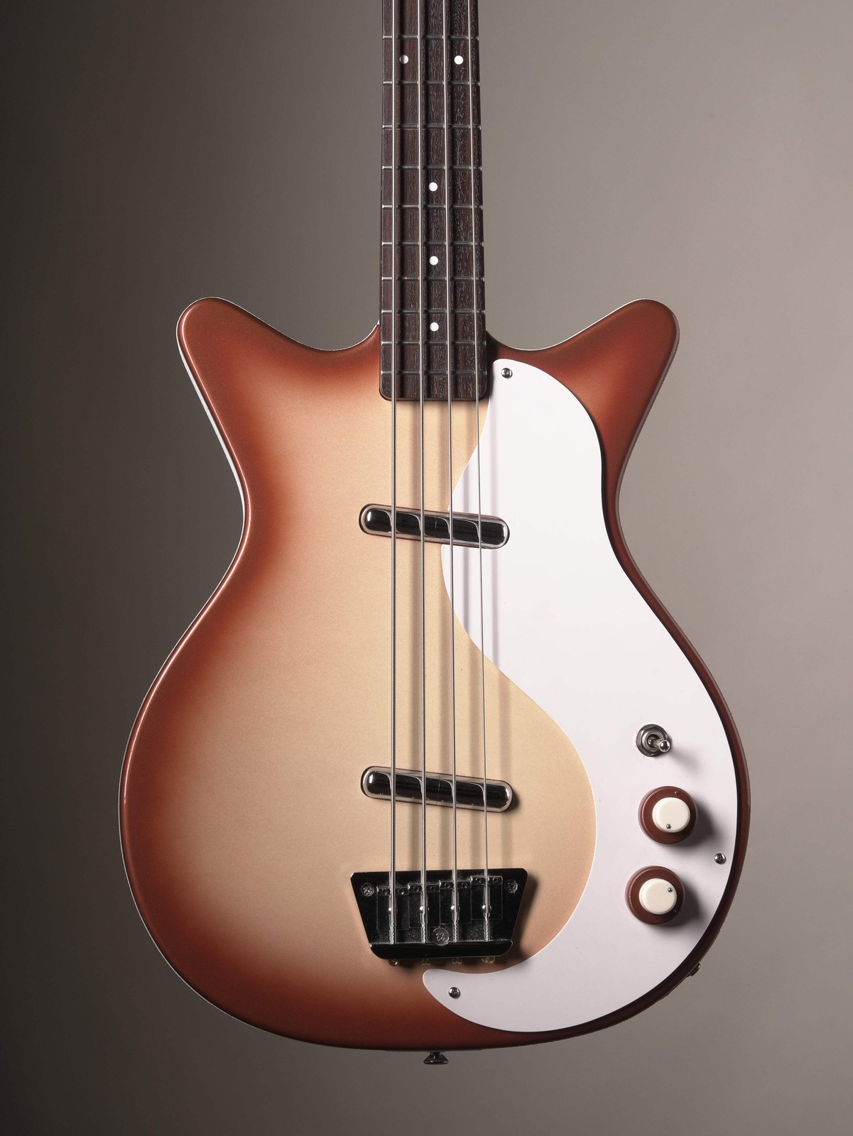 Danelectro ’59DC Long Scale Electric Bass – Copper Burst