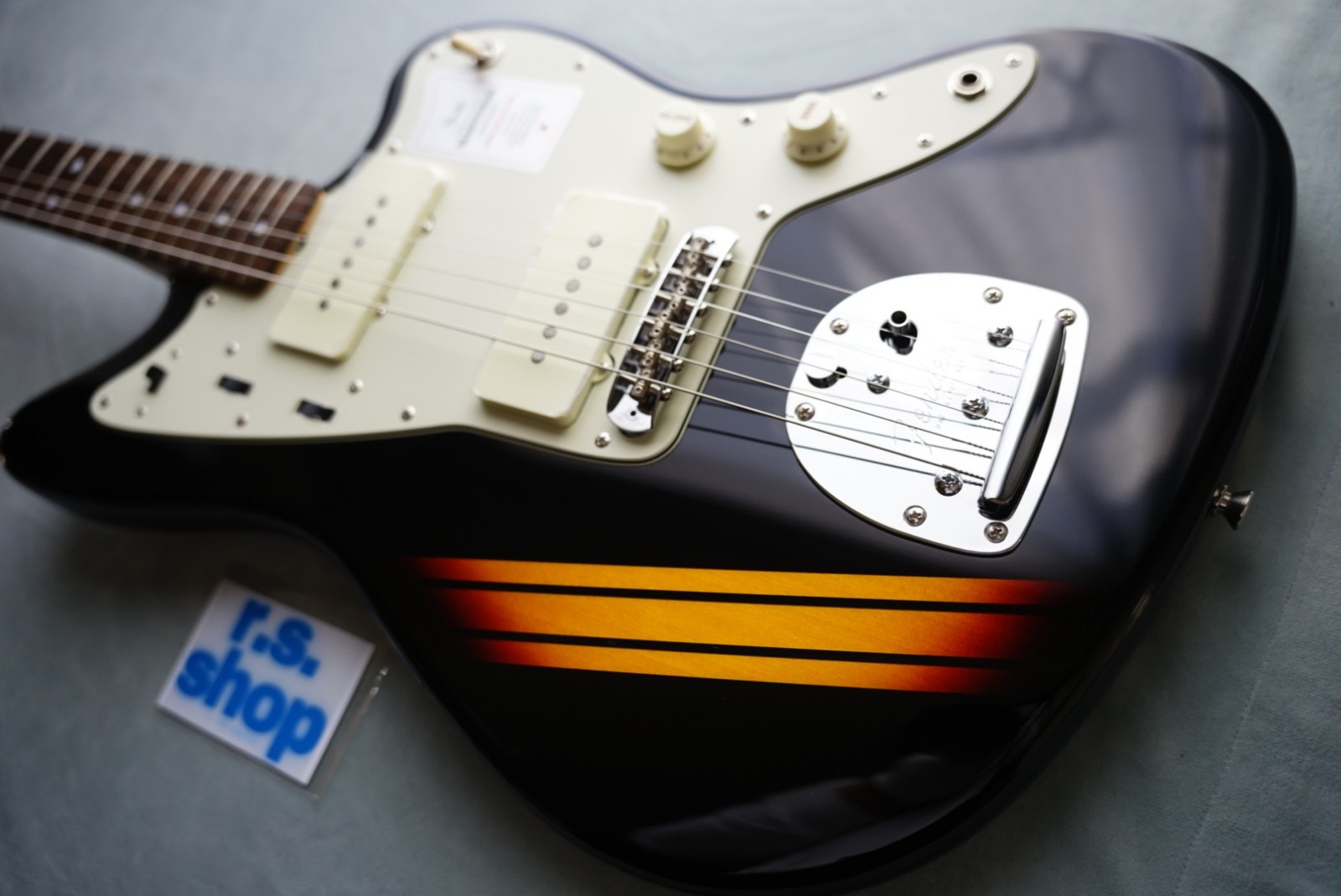 Fender Made in japan Traditional 2025 Collection 60s Jazzmaster Black compe