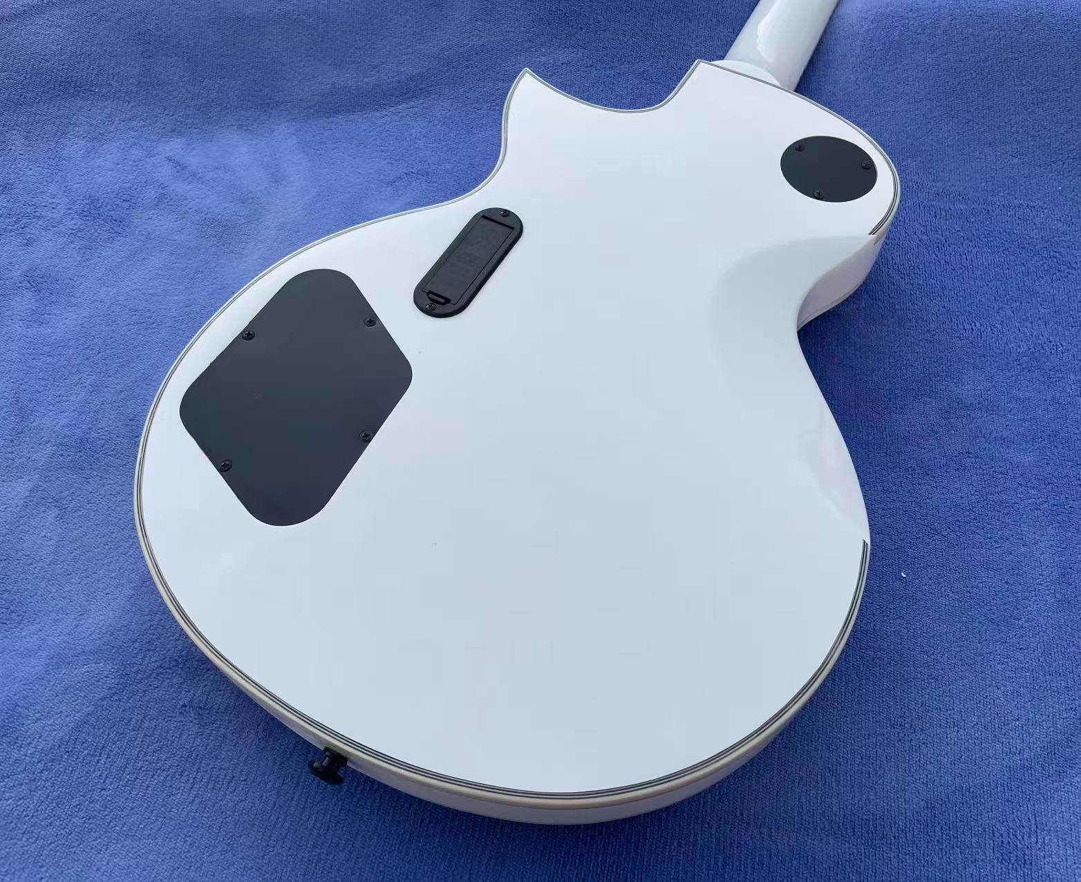 6 String Electric Guitar Active Pickups Bone Nut Glossy Finished Solid Body