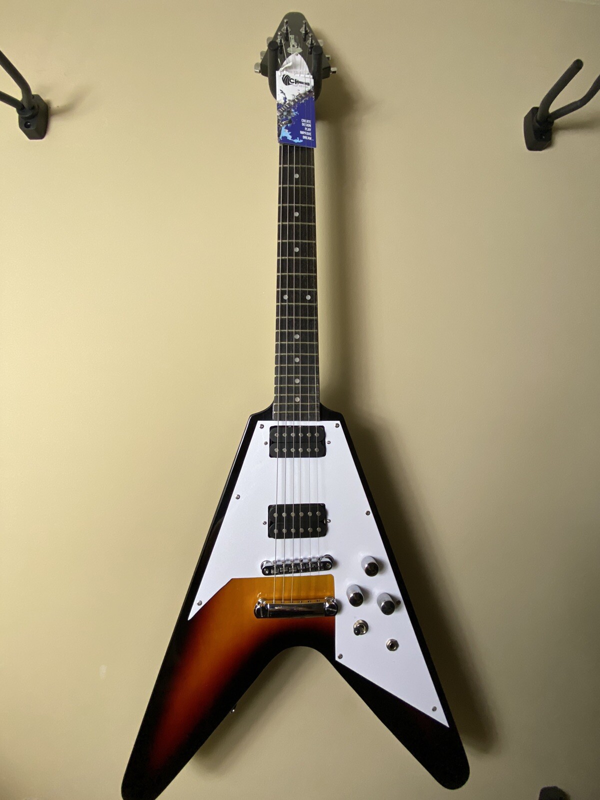 Electric Guitar Vilches Guitars Flying Style Sunburst w/HardCase