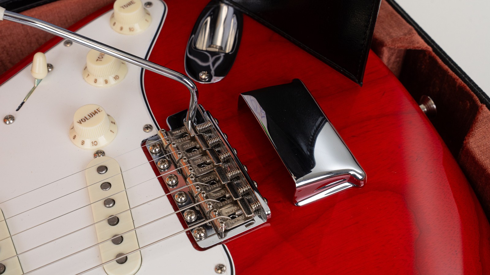 Fender Custom Shop American Custom Strat, Rosewood FB, Crimson Transparent