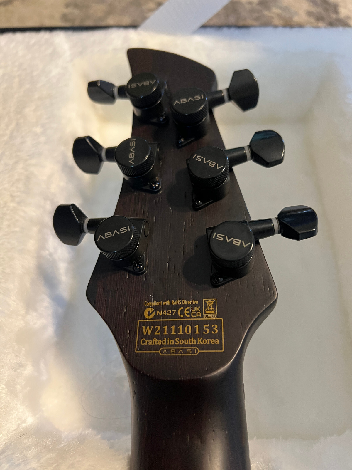 Abasi Legion Larada 6 with Hard Shell Case