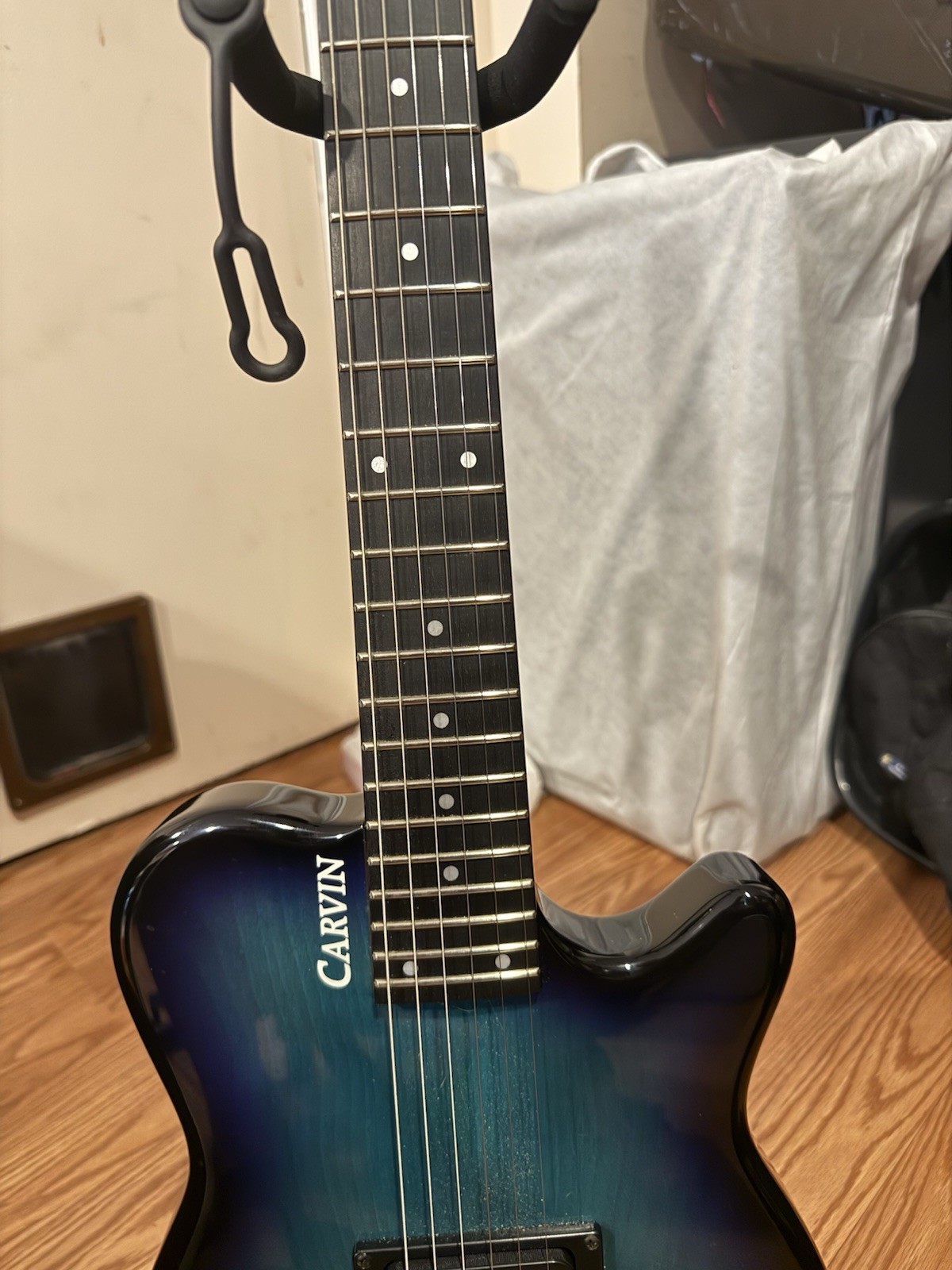 Carvin HH1 “Allan Holdsworth” Headless Guitar (USA) ~ Fine Tuner Bridge ~ OHSC