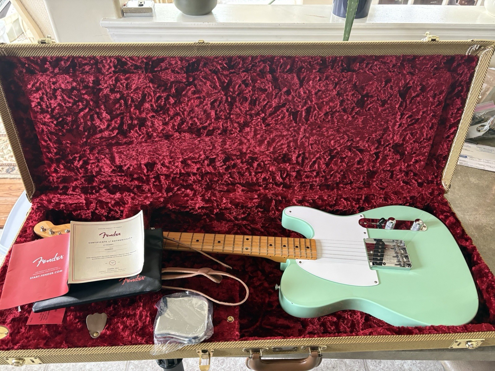 fender 70th anniversary esquire With Certificate And More