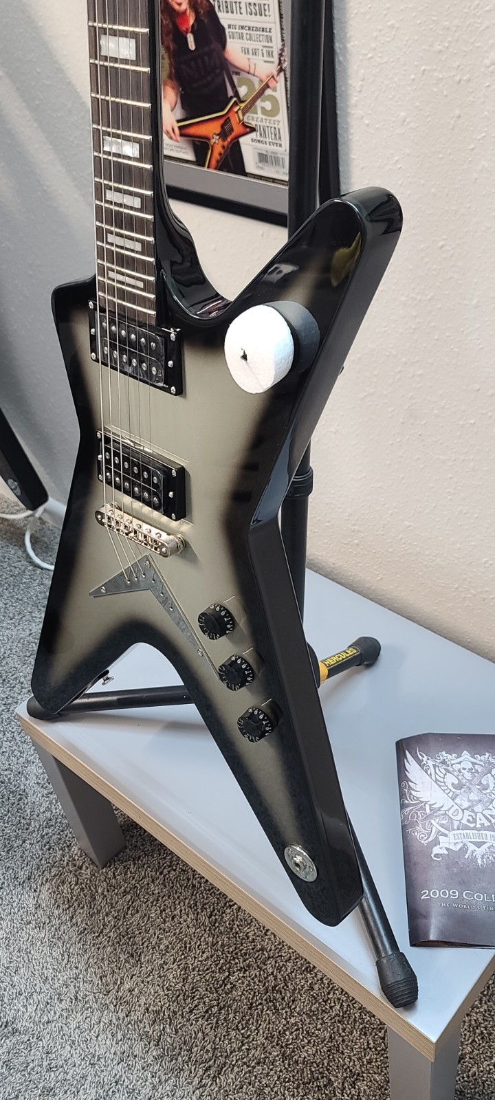 Dean ML 79 Silver Burst IN BOX Appears To Have Never Been Played Excellent Con