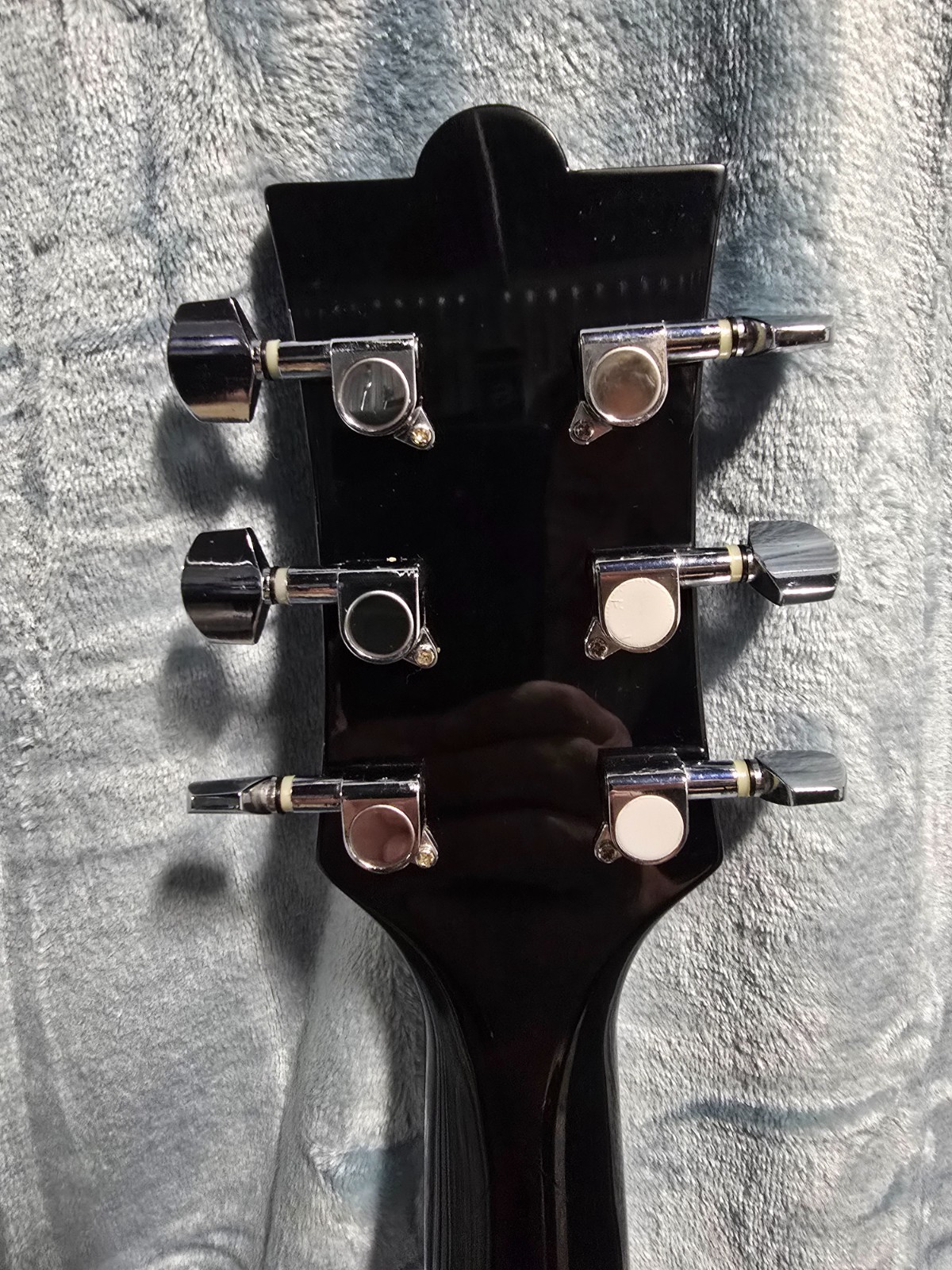 Custom White Lightning Moonshine Theme Electric Guitar Black Local Pickup