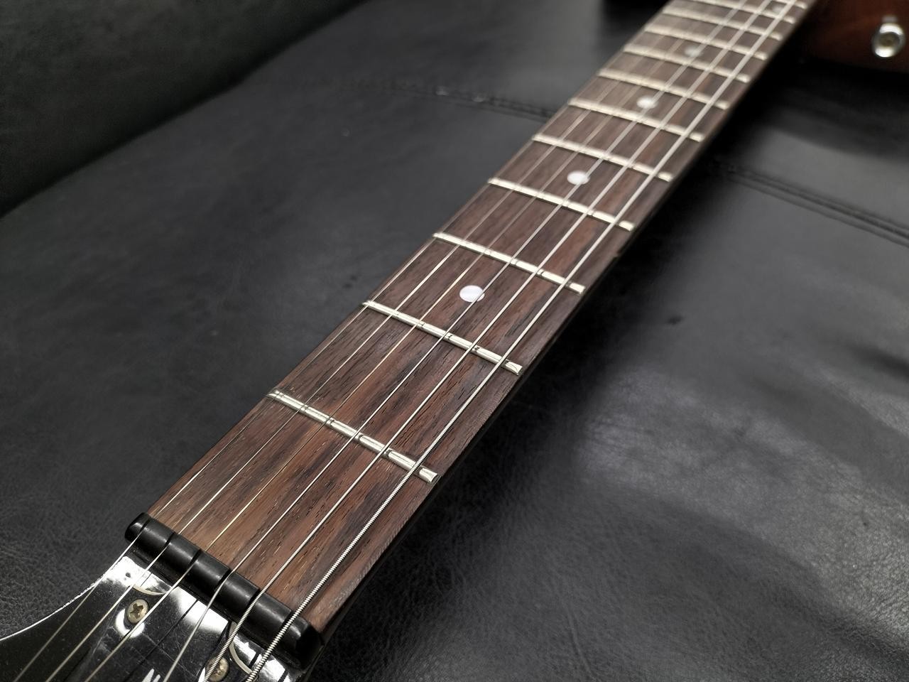 EPIPHONE LP-100 Electric Guitar-02