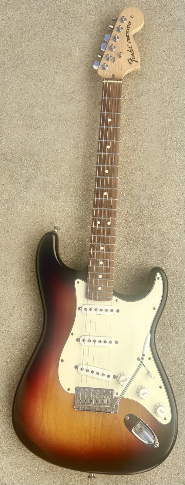 2006 Fender Highway One USA Stratocaster Nitro Sunburst Rosewood Fretboard SSS