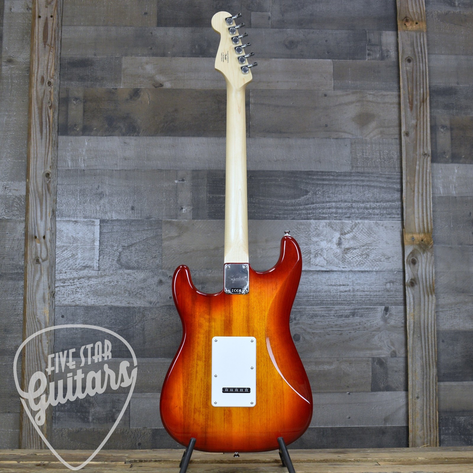 Squier Sonic Stratocaster – Sienna Sunburst