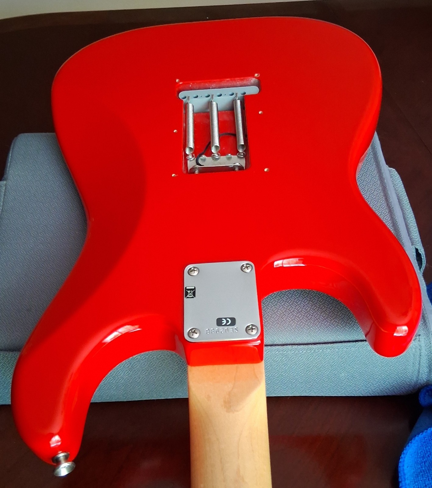 2006 Mark Knopfler Fender Stratocaster – Artist Sig. Series – Hot Rod Red – USED
