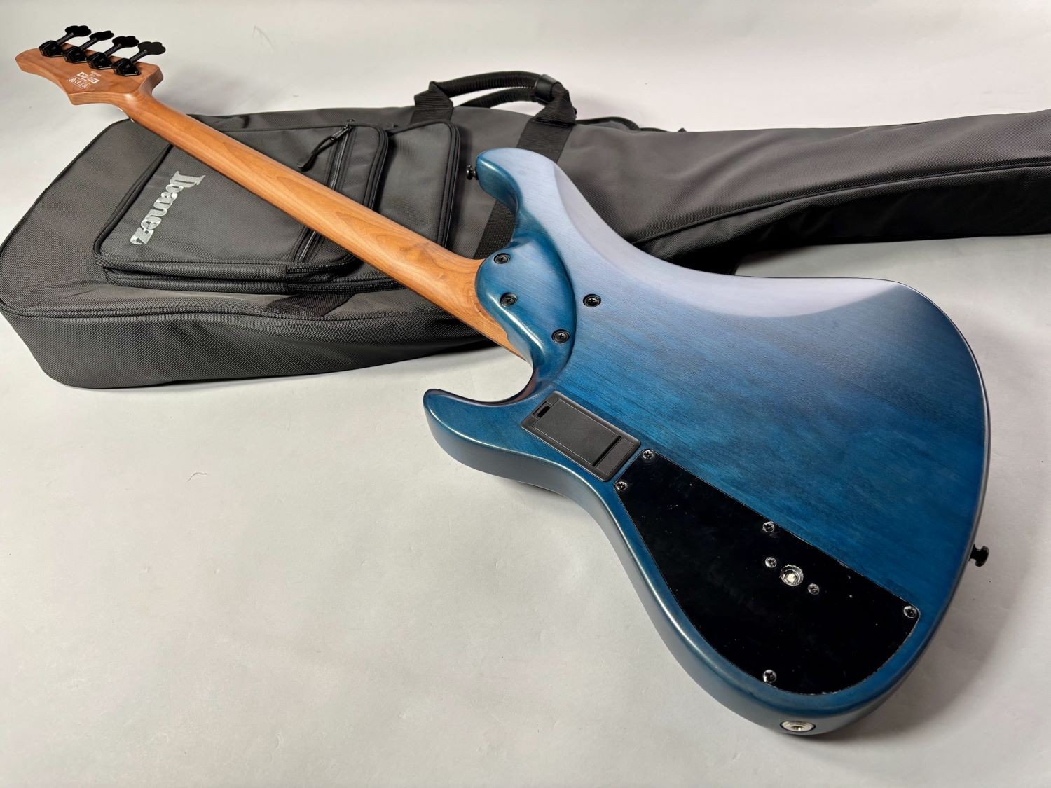Ibanez / MDM1600-CTL (Cosmic Blue Starburst Low Gloss) Electric Bass