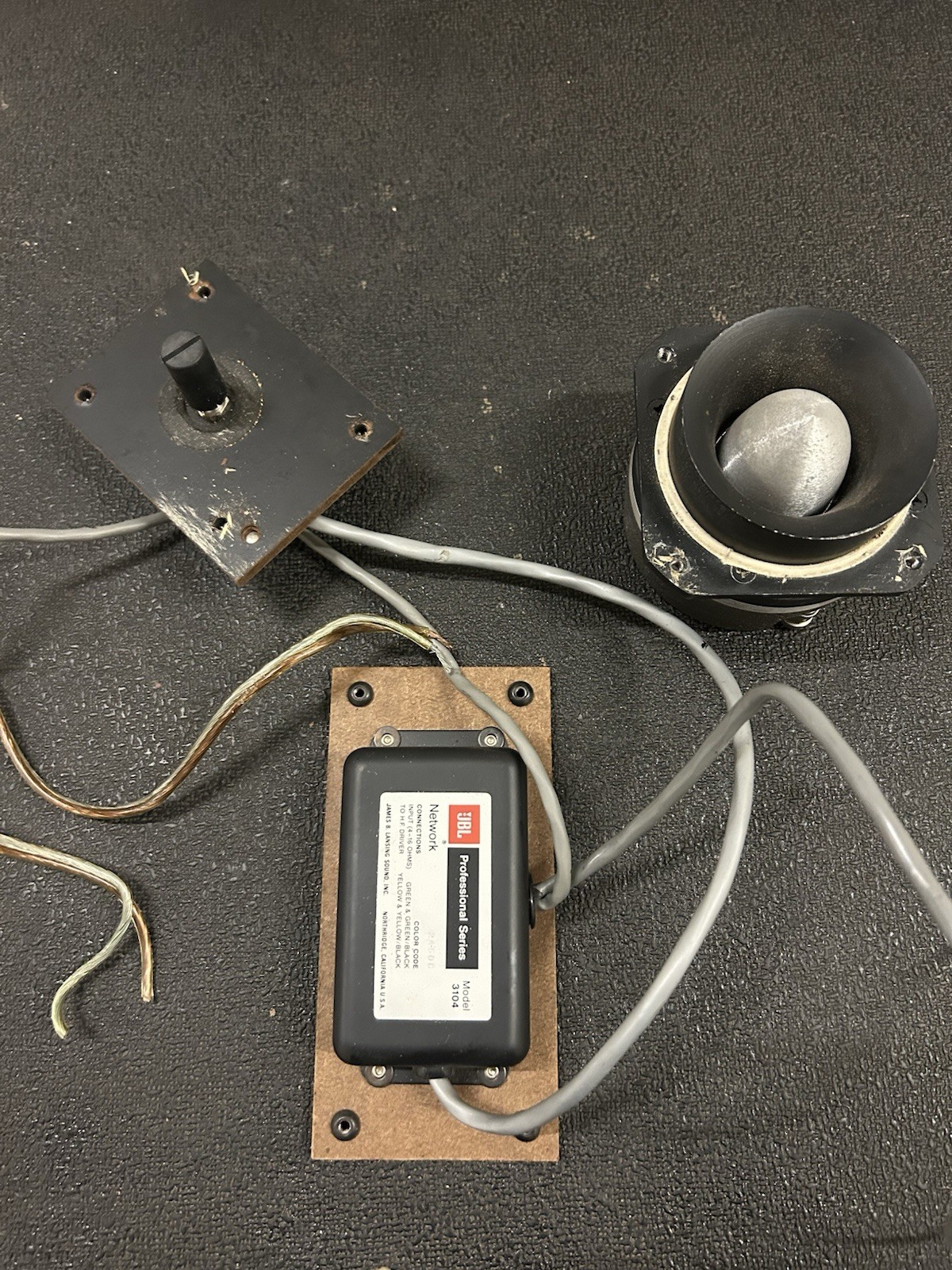 JBL Bullet Horn 2402 & JBL Crossover Network 3104 w/ Rheostat AT-50& Wiring #358