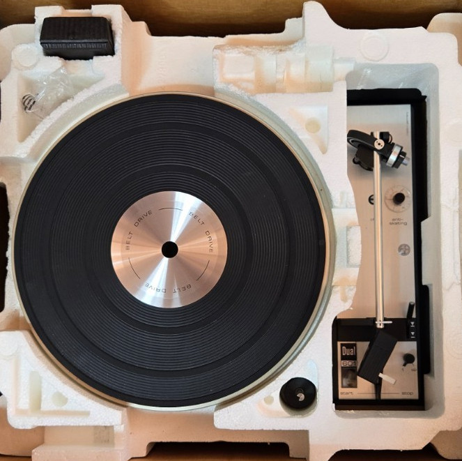 DUAL 601 BELT DRIVE TURNTABLE MADE IN ENGLAND PREOWNED