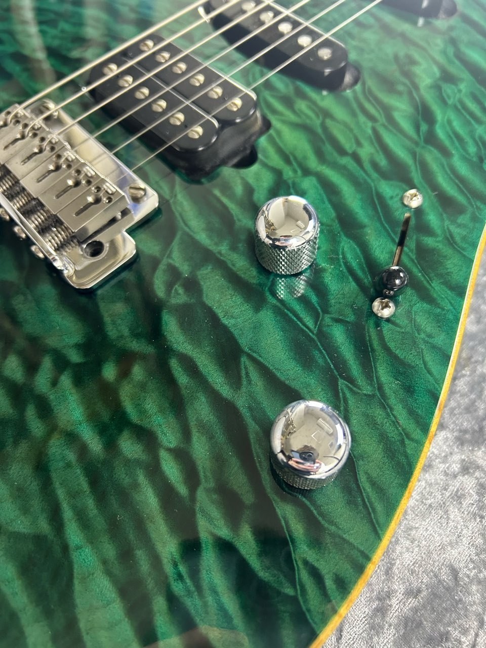 Suhr Standard Trans Turquoise 2001 3.31Kg Safe delivery from Japan