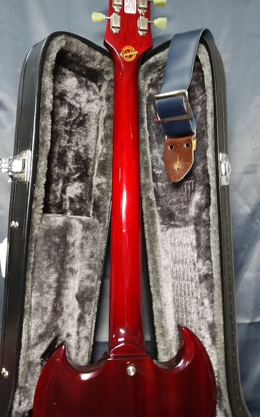 1402201218 Cherry Red Epiphone sg pro Humbucker pickups & Hard Case