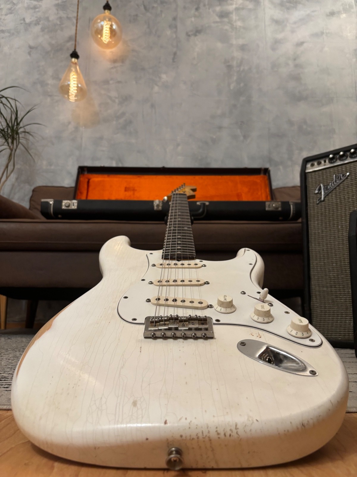 Fender Stratocaster GLAS Custom 1963 Vintage White Heavy Relic Hardtail Feather