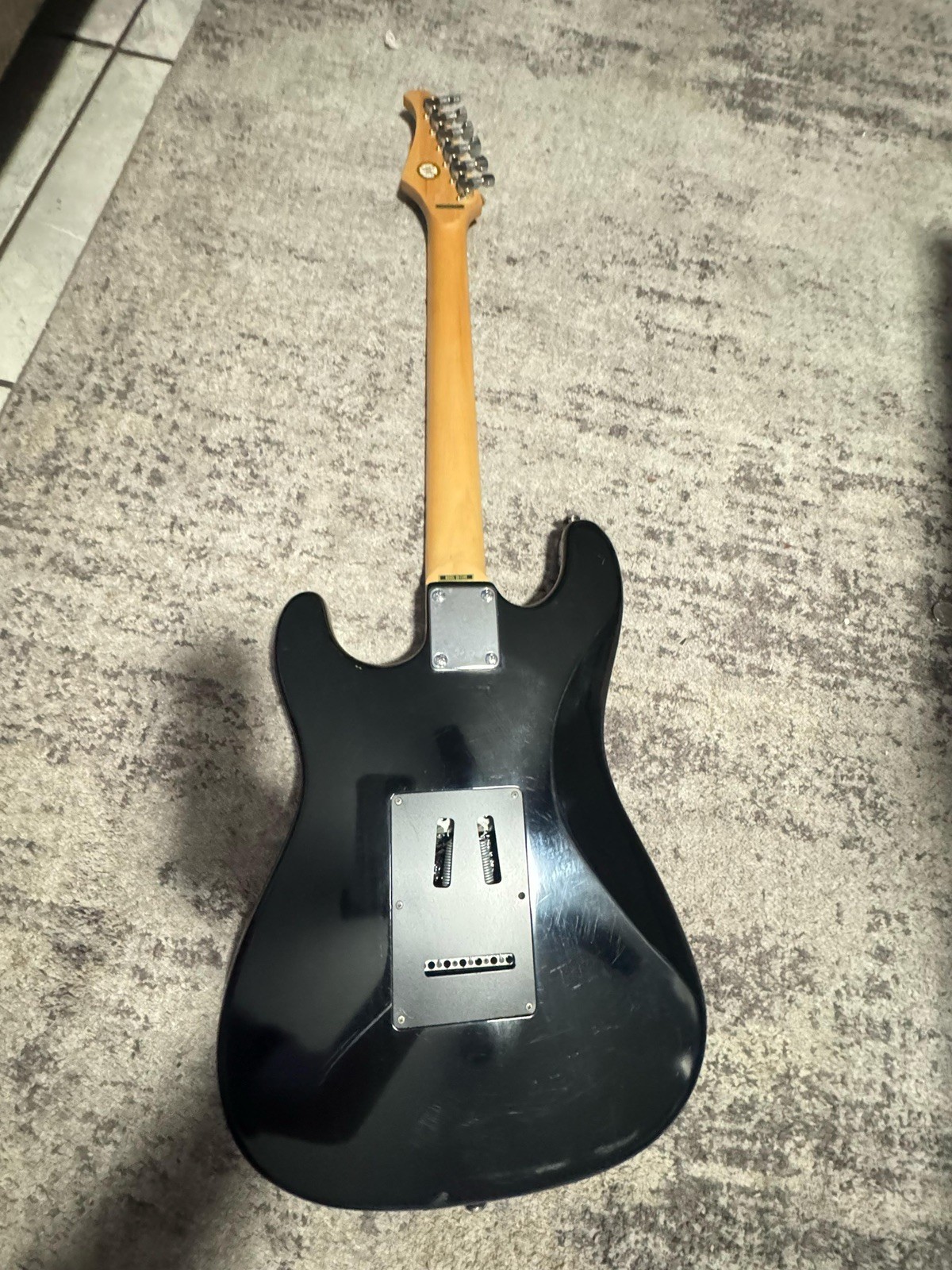 Silvertone SS11 Electric Guitar