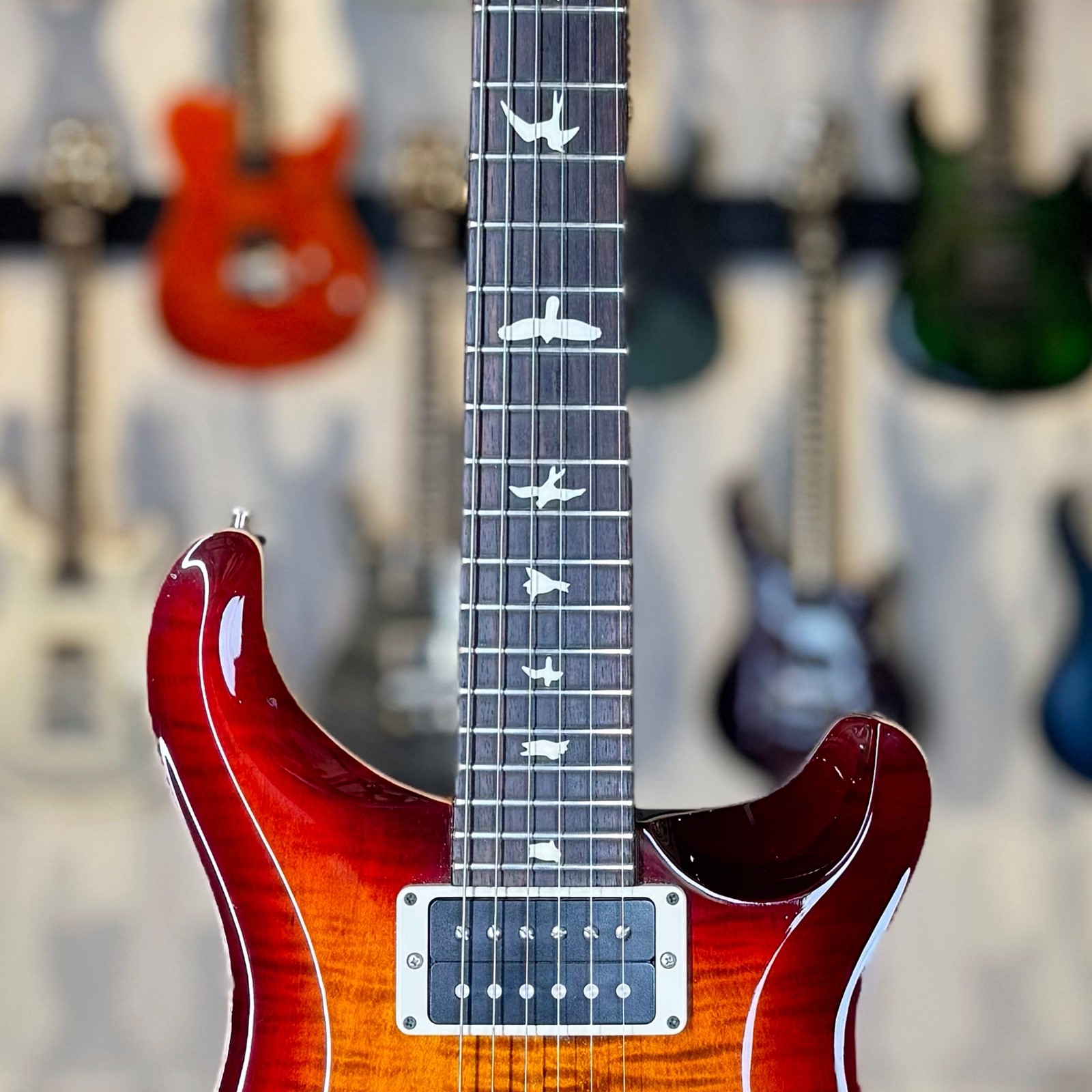PRS CE 24 – Dark Cherry Sunburst – Upgraded PRS Hardcase