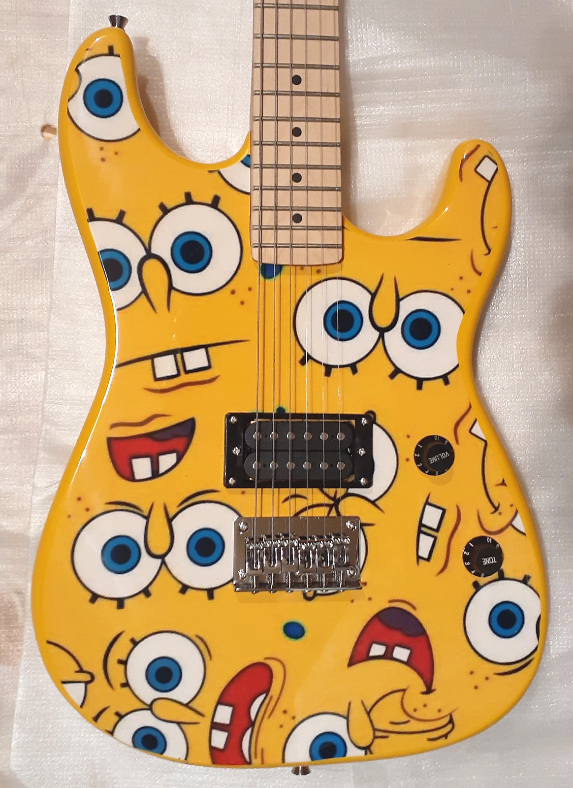 Electric Fishbone Guitar & your choice of 1 Guitar Skin