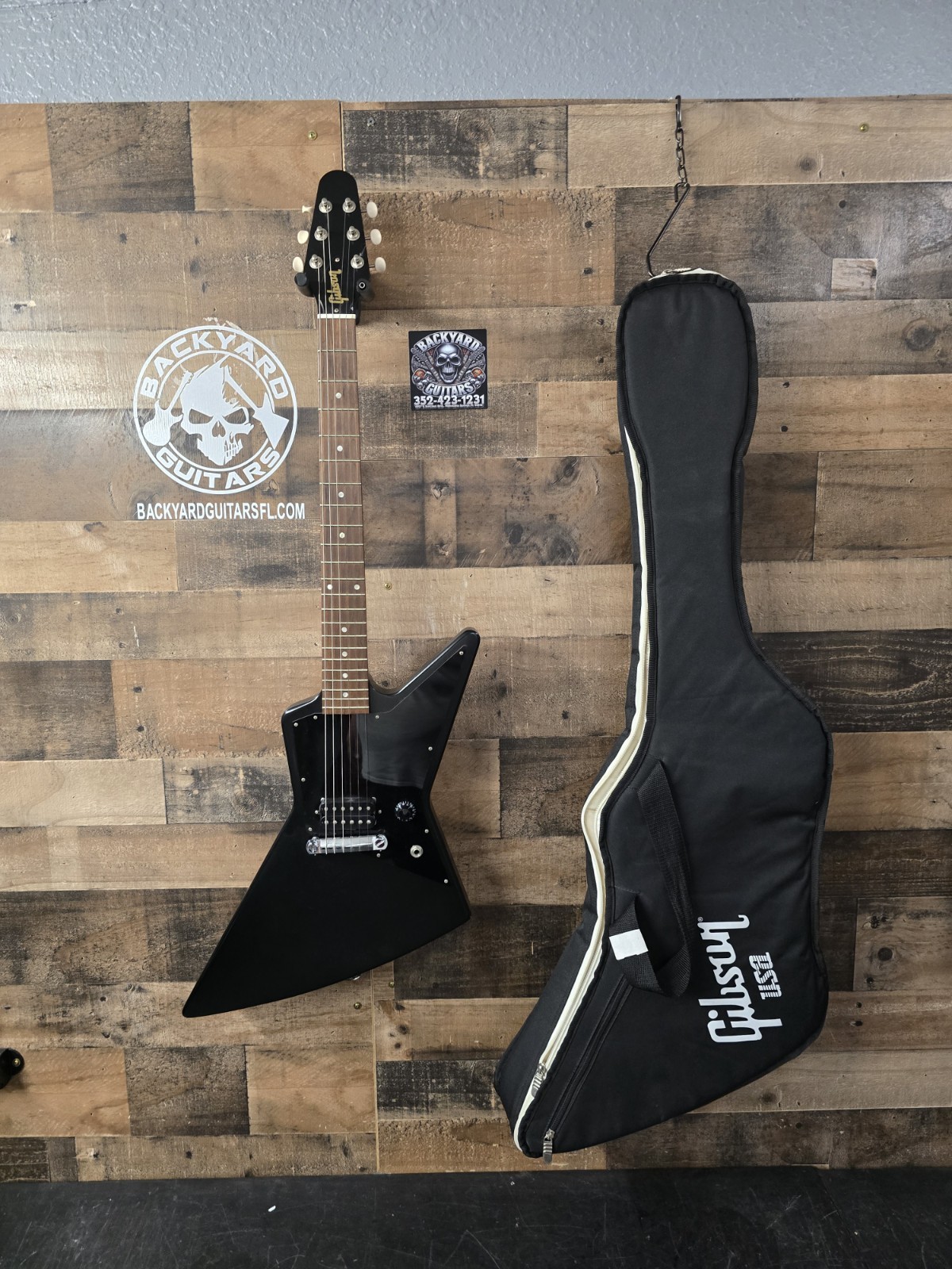 Gibson Melody Maker Explorer Satin Ebony Black Made in USA 2011 7.8 Lb