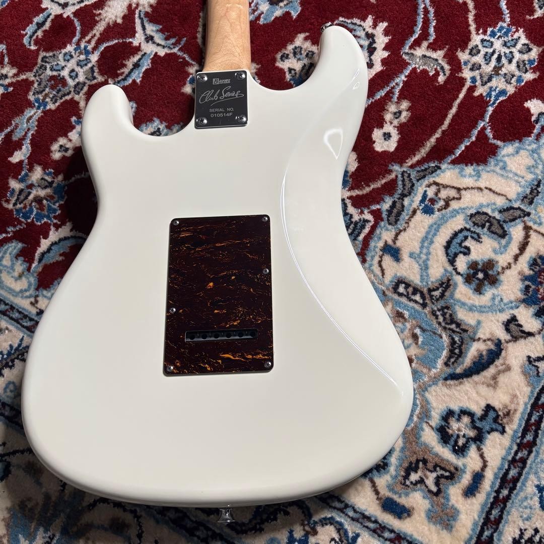 Burns London / Cobra Dx White Guitar