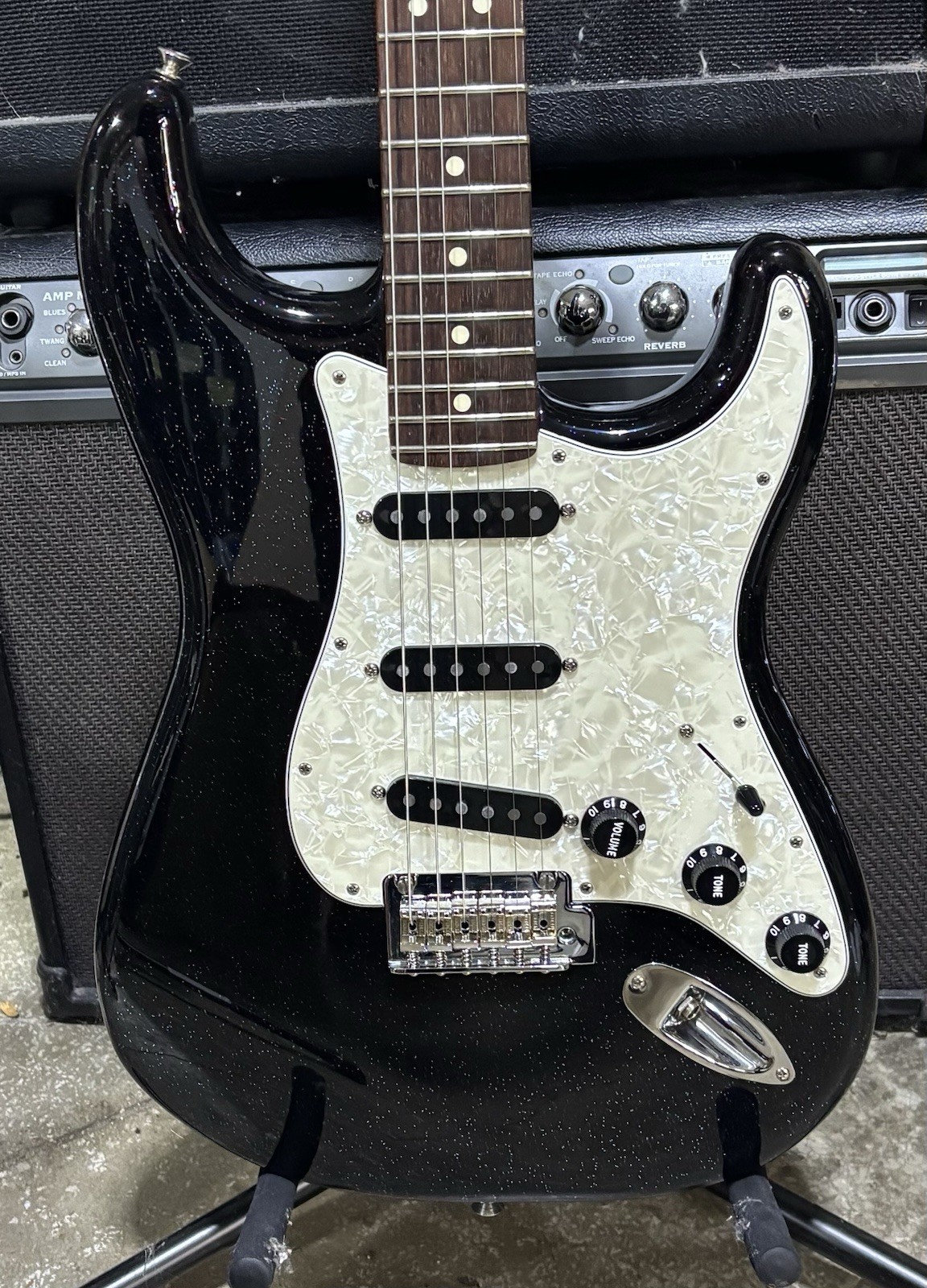 Fender 70th Anniversary Player Stratocaster 2024 – Nebula Noir
