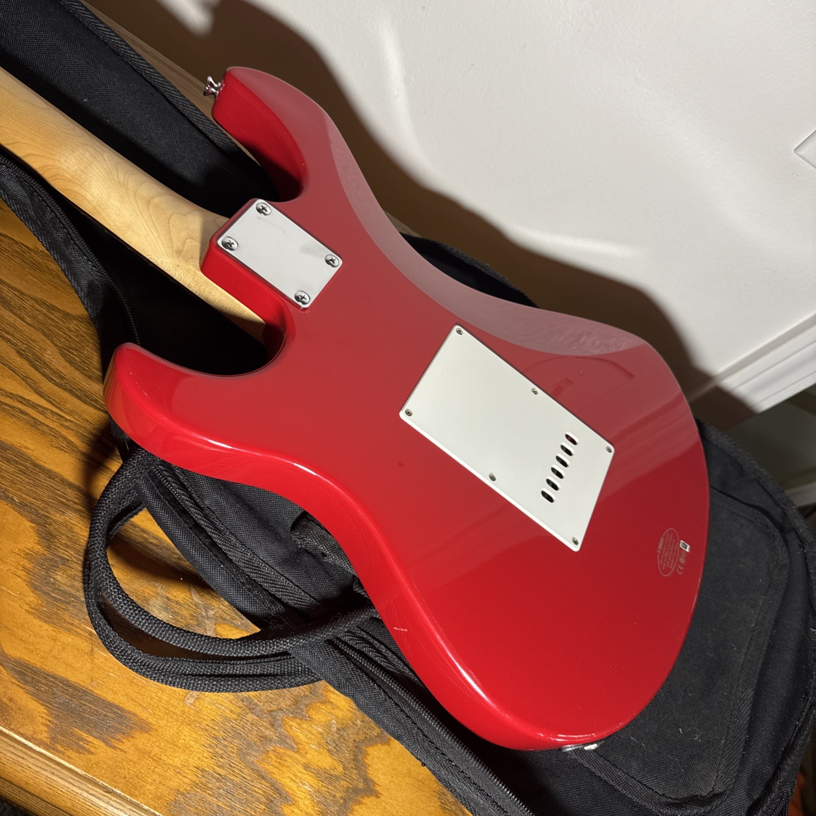 yamaha eg112c electric guitar and gig bag RARE RED
