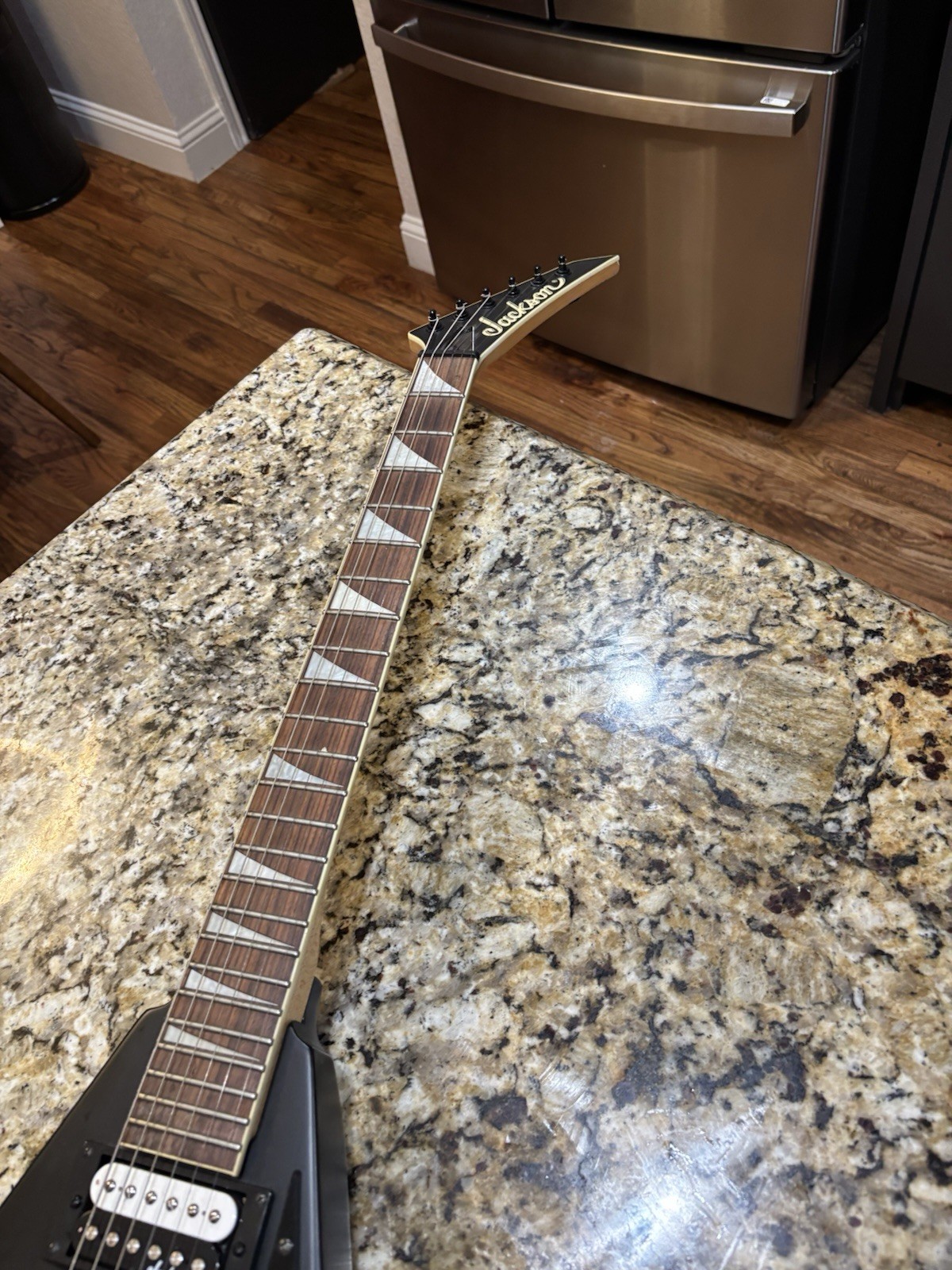 Jackson JS Series Rhoads JS32T Electric Guitar – Satin Black