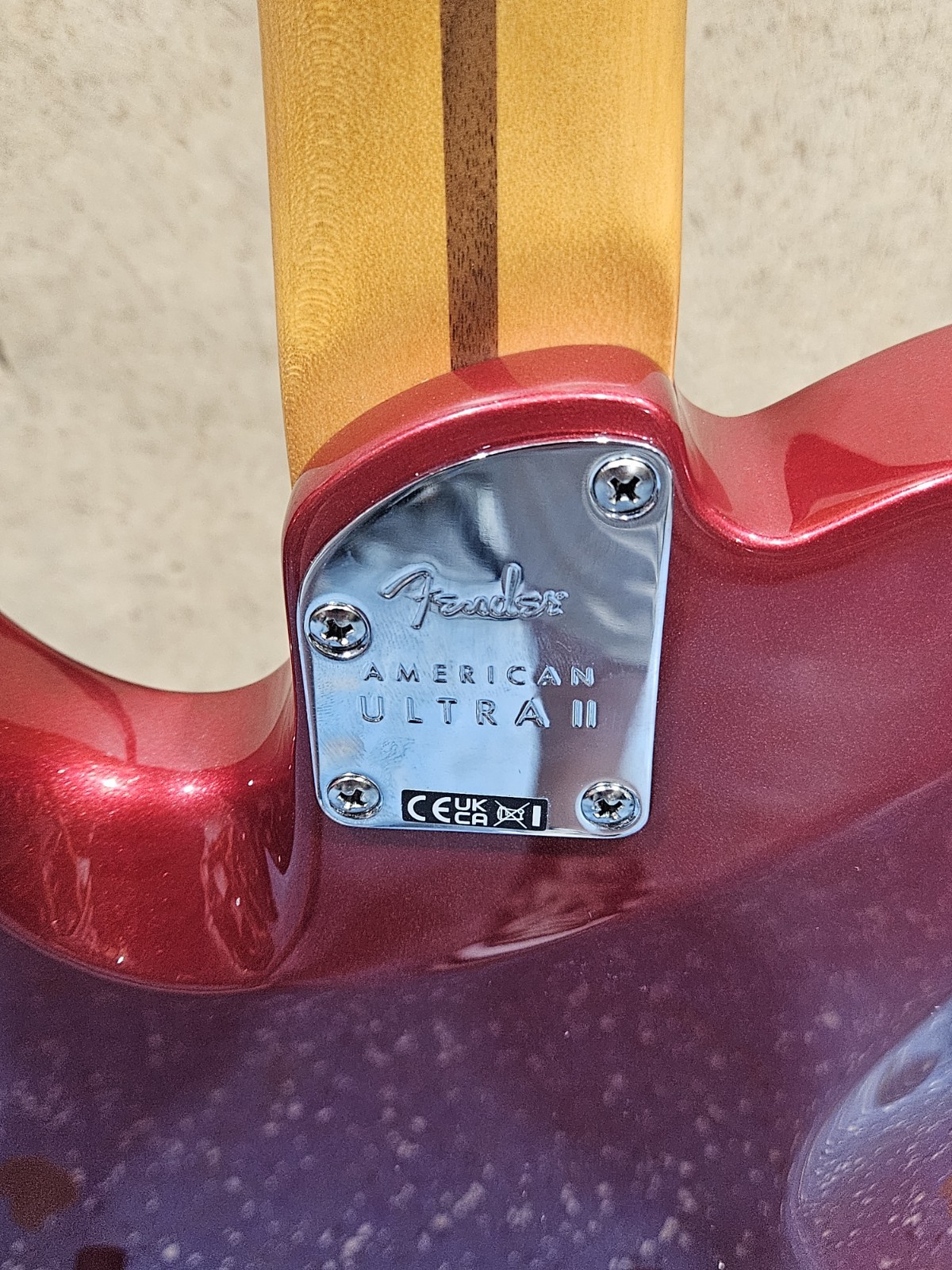 Fender American Ultra II Telecaster Maple – Sinister Red with Hard Case