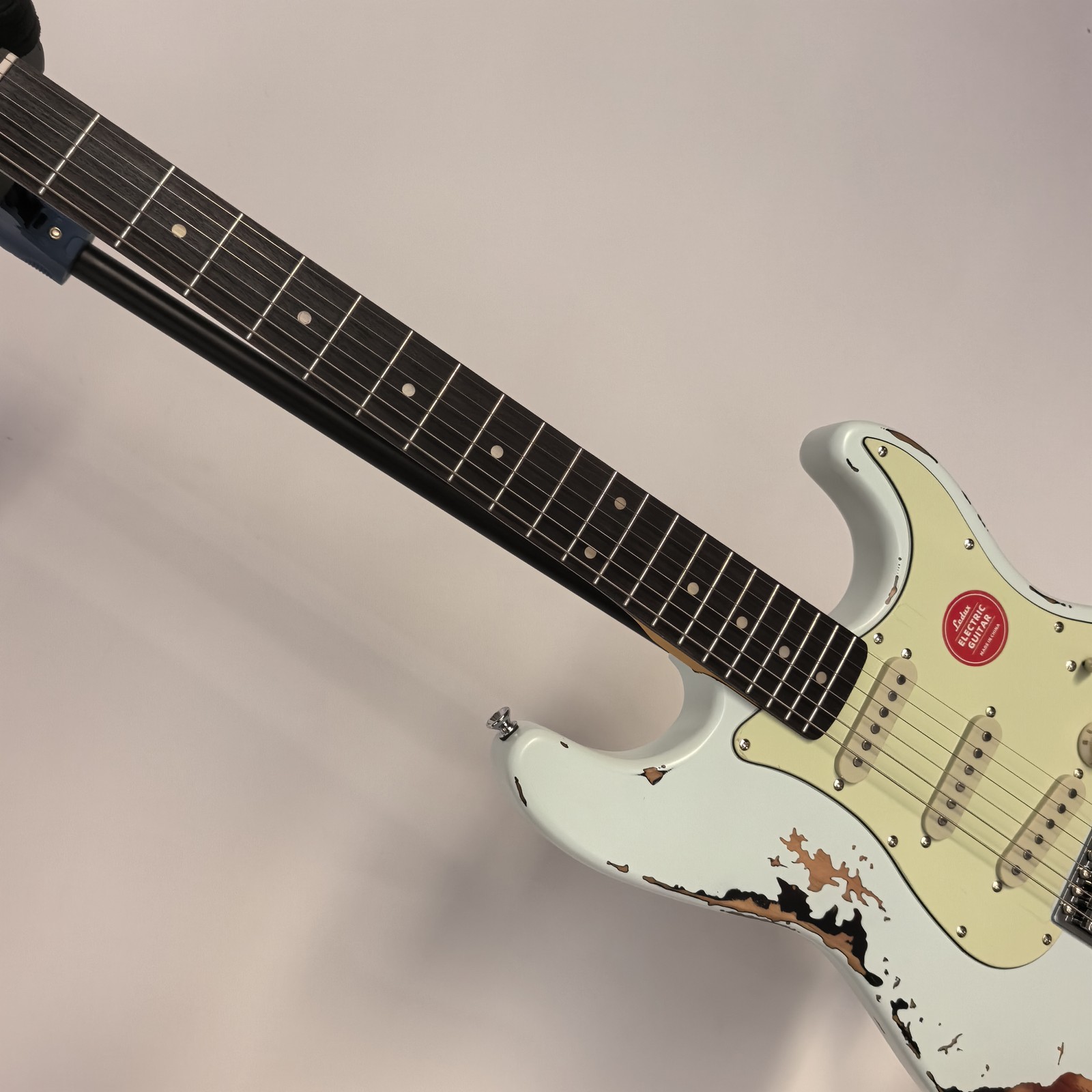Heavy Aged ST Solid Electric Guitar Maple Neck Tremolo Bridge SSS Pickups