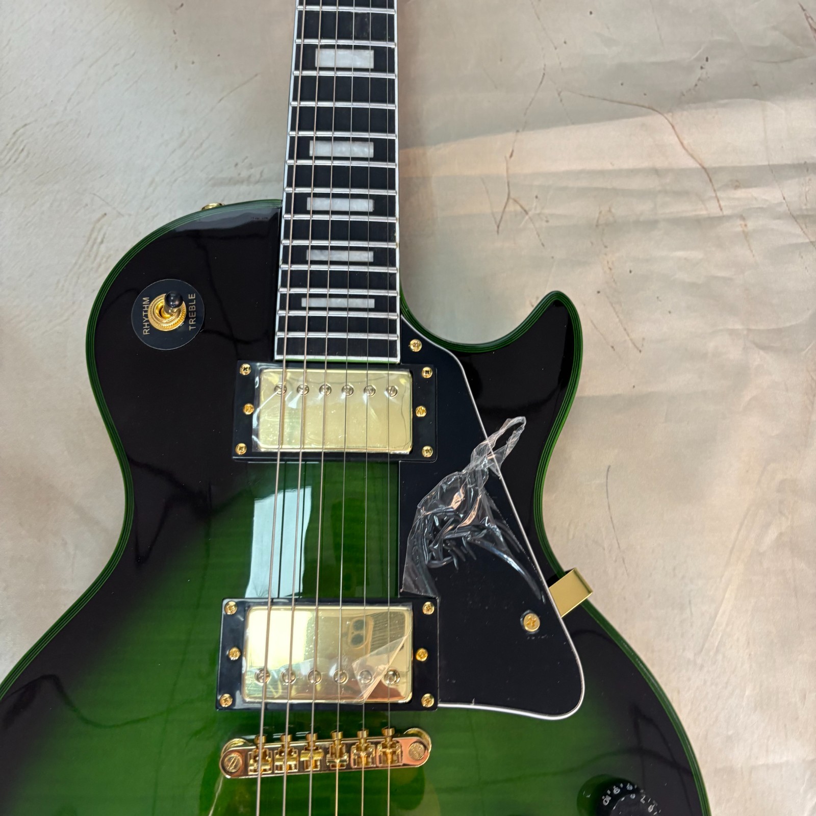 Metallic Green LP Style Electric Guitar Rosewood Fretboard Gold Hardware