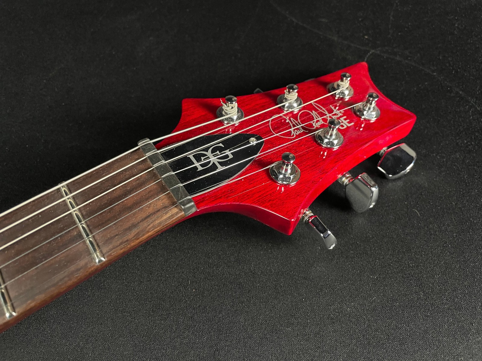PRS SE DGT Standard w/Gig Bag – Vintage Cherry