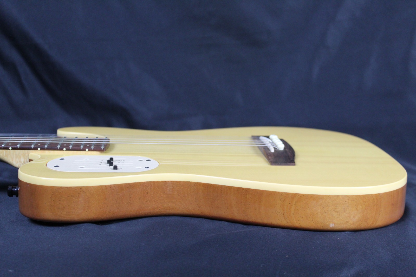 2005 Godin Acousticaster Deluxe Natural 3594 With Gigbag MINT CONDITION