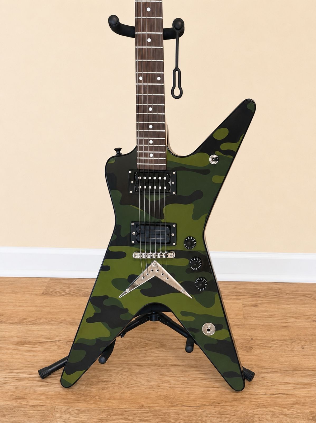 Washburn 332 / DIME 32 Dimebag Darrell Signature Camo guitar
