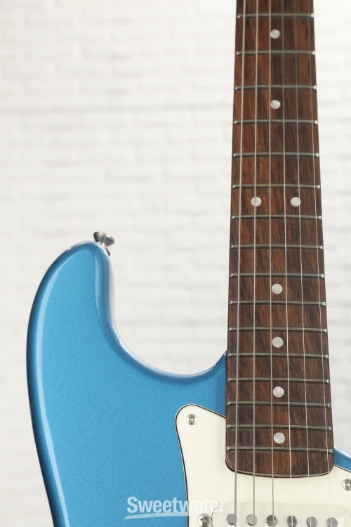 Squier Classic Vibe ’60s Stratocaster – Lake Placid Blue