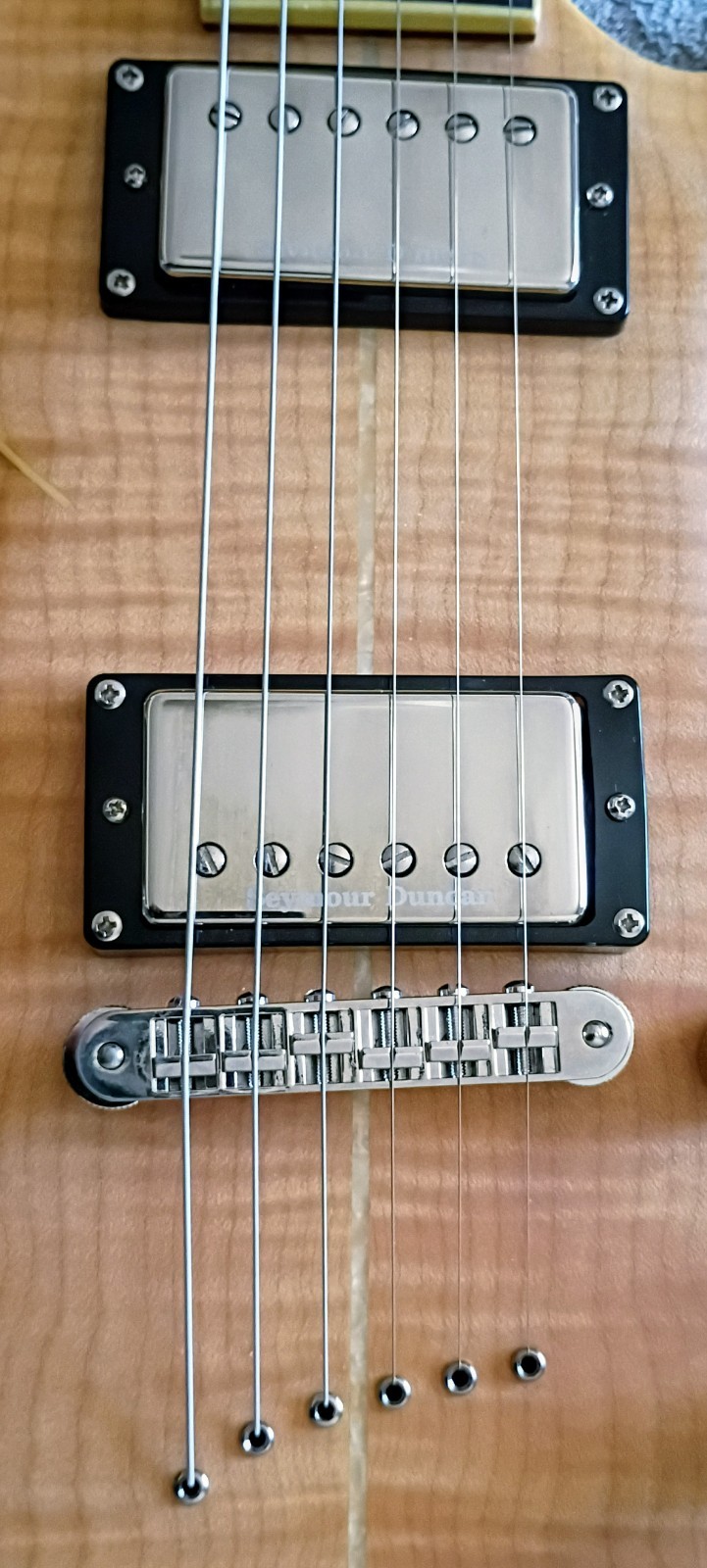 Diamond (DBZ) Monarch Semi-Hollow (Korea) Flame Maple ~ Seymour Duncan’s ~ OHSC