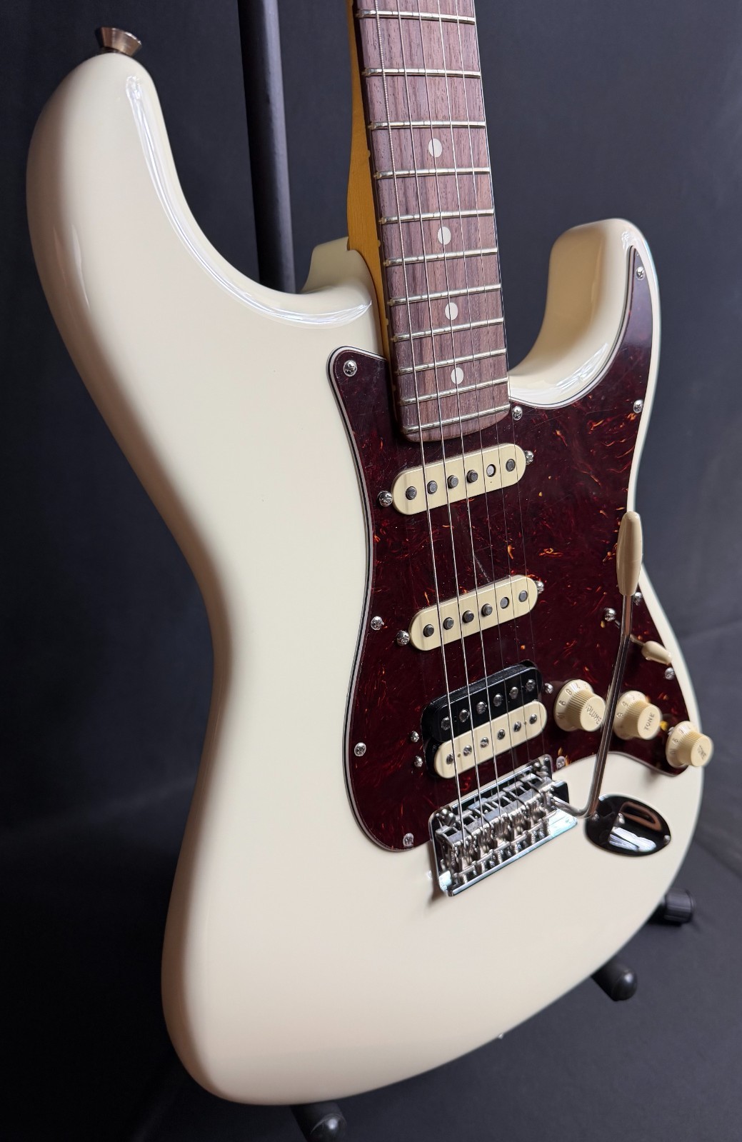 Fender American Professional II Stratocaster HSS Electric Guitar Olympic White