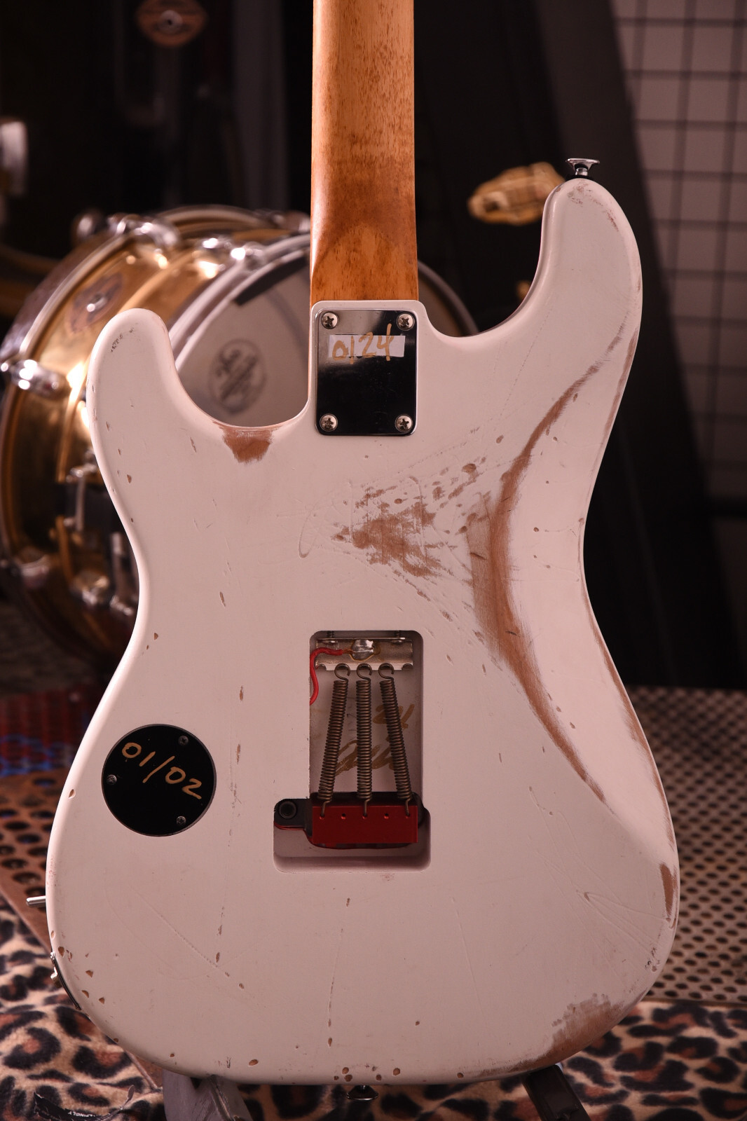 [ Available Now ] AXN Model 2 SunsetStrip Guitar – SemiRelic